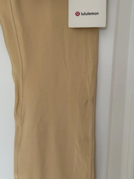 NWT Lululemon align hr pant 25” - Picture 2 of 3